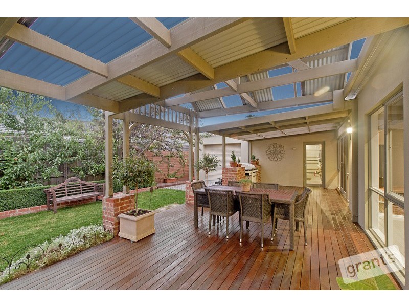 6 Meg Way, Berwick VIC 3806