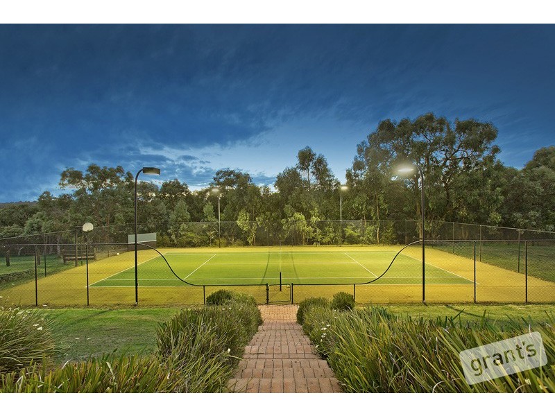 6 Cardinia Creek Road, Narre Warren East VIC 3804