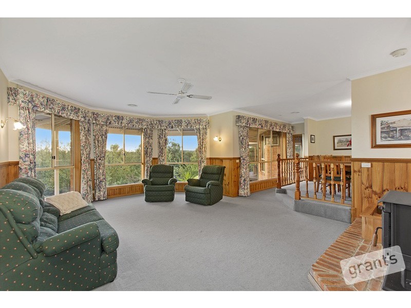 6 Cardinia Creek Road, Narre Warren East VIC 3804