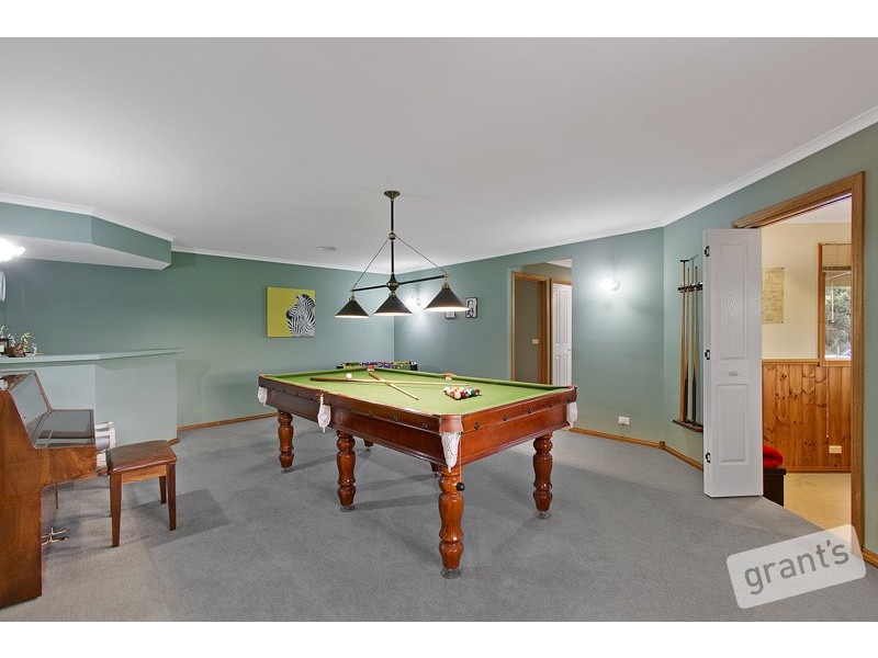 6 Cardinia Creek Road, Narre Warren East VIC 3804
