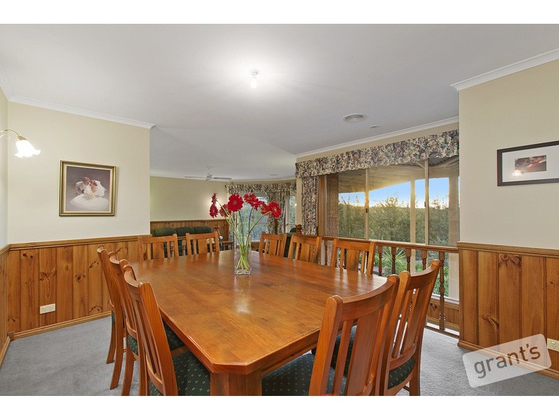 6 Cardinia Creek Road, Narre Warren East VIC 3804