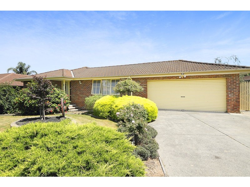 8 Facey Court, Narre Warren VIC 3805