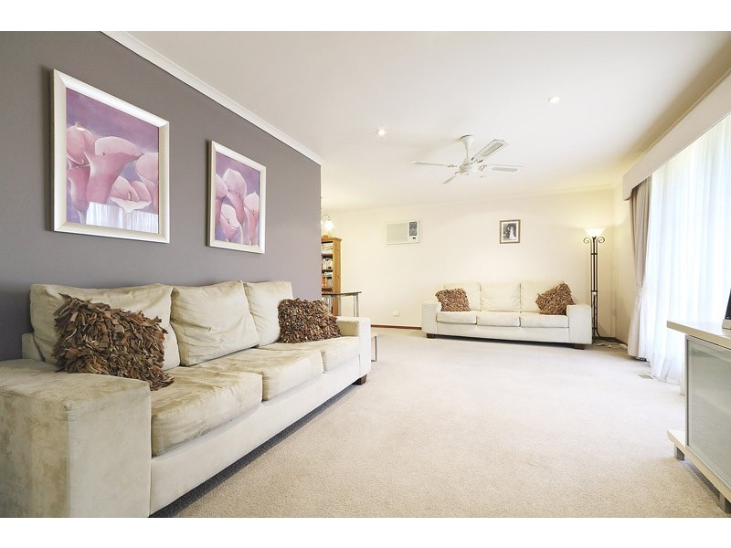 8 Facey Court, Narre Warren VIC 3805