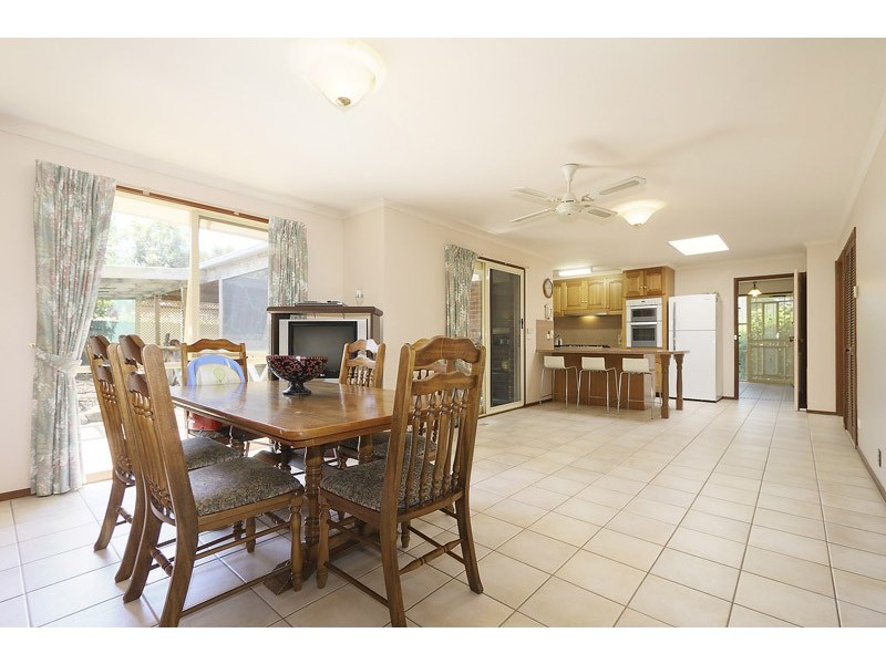 8 Facey Court, Narre Warren VIC 3805