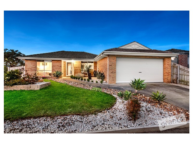 32 Bounty Way, Berwick VIC 3806