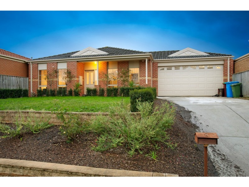 8 Cashel Court, Berwick VIC 3806