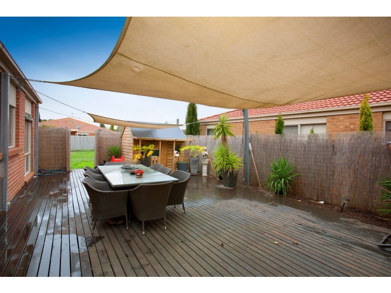 8 Cashel Court, Berwick VIC 3806