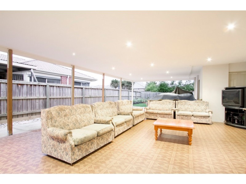 14 Fenton Place, Narre Warren South VIC 3805