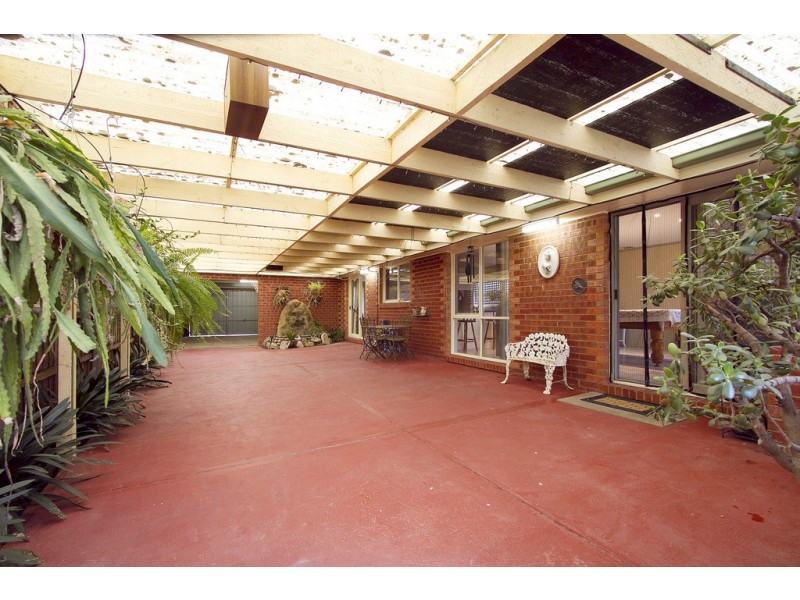 12 Oxenford Rise, Narre Warren South VIC 3805