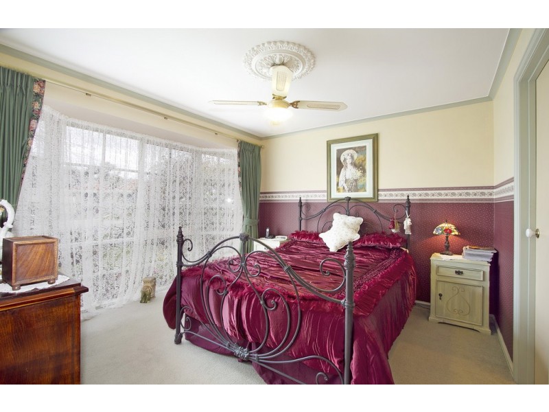 12 Oxenford Rise, Narre Warren South VIC 3805