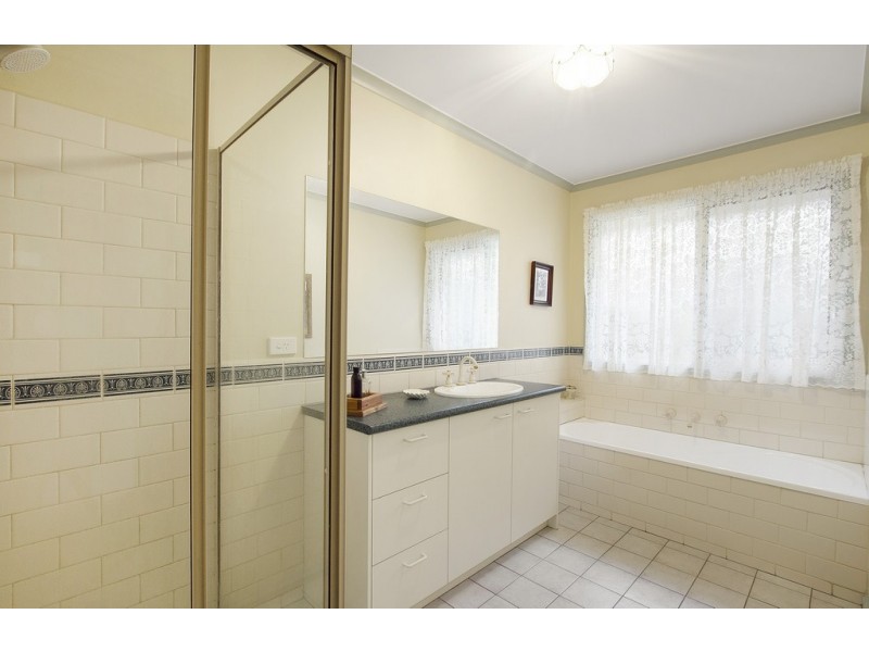 12 Oxenford Rise, Narre Warren South VIC 3805