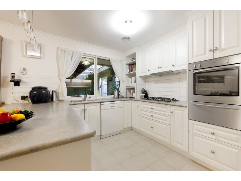 28 Heywood Cresent, Cranbourne North VIC 3977