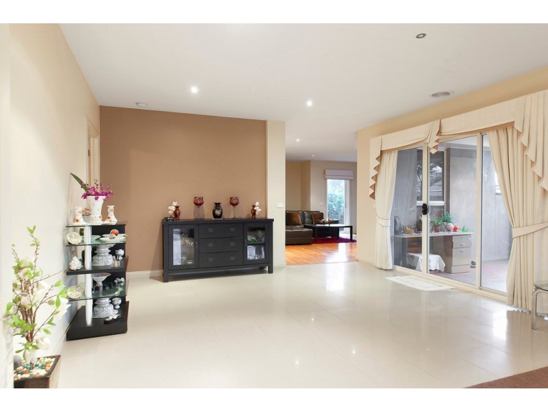 26 Lorikeet Drive, Berwick VIC 3806