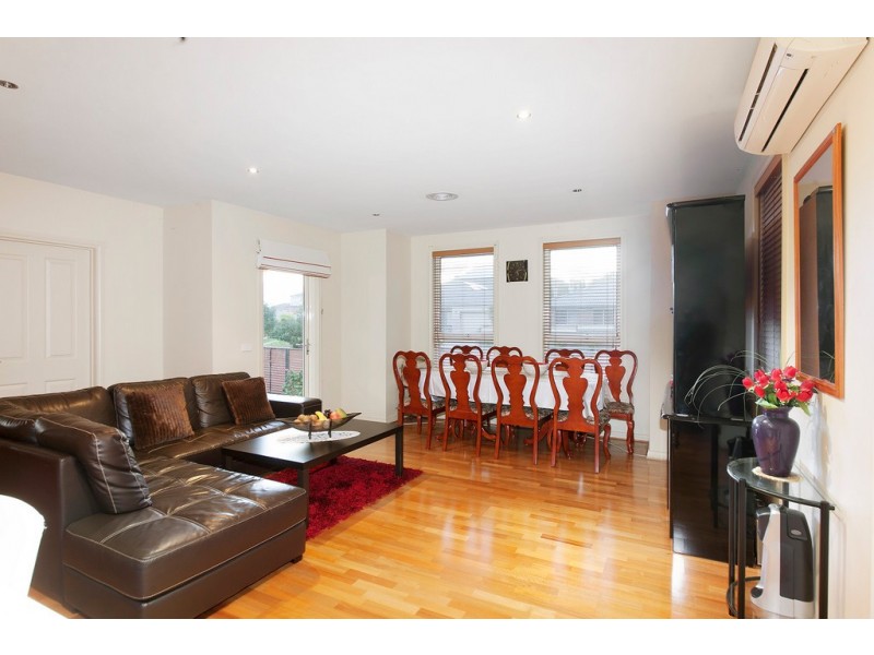 26 Lorikeet Drive, Berwick VIC 3806