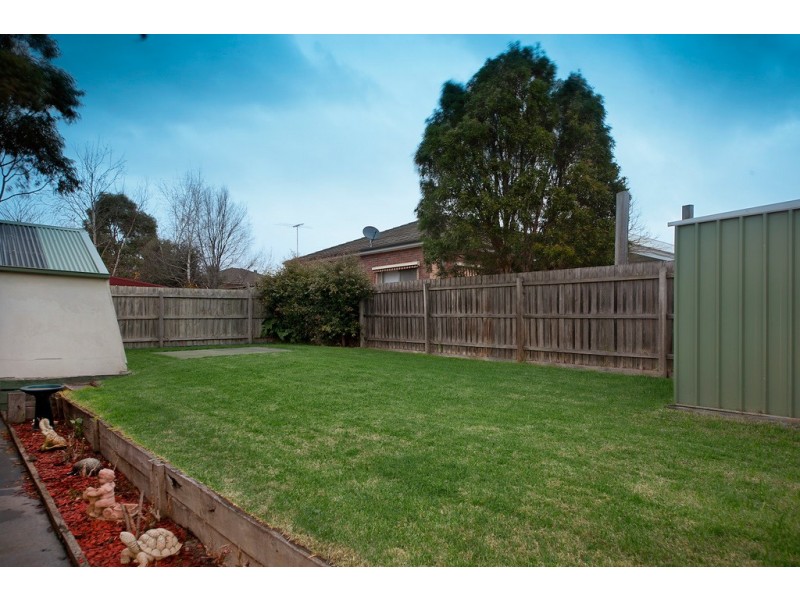 16 Shamrock Close, Narre Warren South VIC 3805