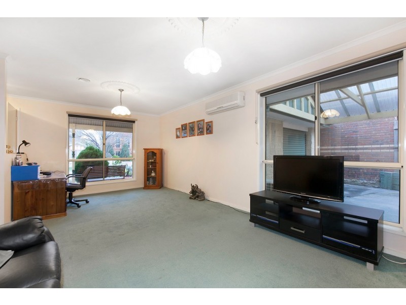 16 Shamrock Close, Narre Warren South VIC 3805