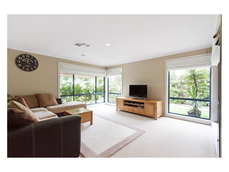 13 The Oval, Berwick VIC 3806