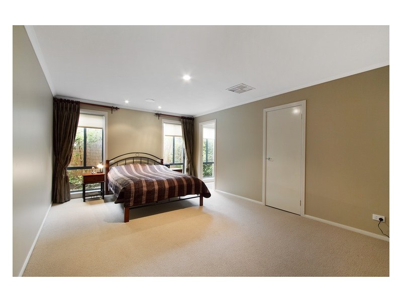 13 The Oval, Berwick VIC 3806