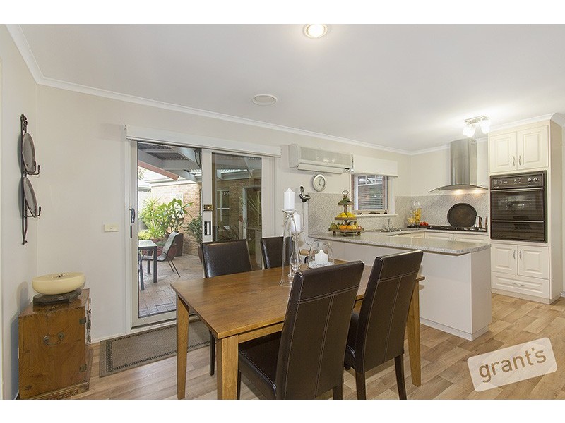 10 Bangalay Place, Berwick VIC 3806