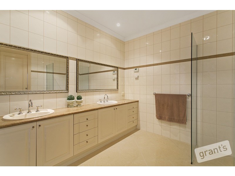 7 Mercy Court, Narre Warren South VIC 3805