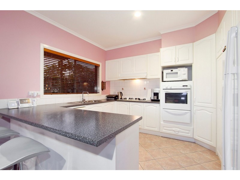 8 Deakin Court, Berwick VIC 3806