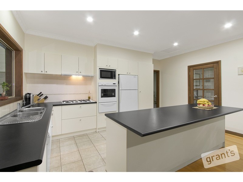 91-93 Caserta Drive, Berwick VIC 3806