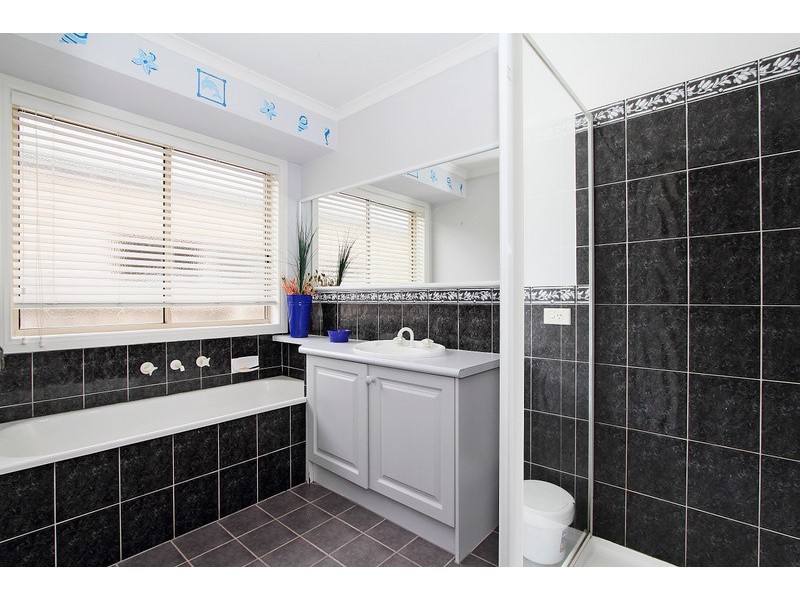 39 Albrecht Avenue, Berwick VIC 3806