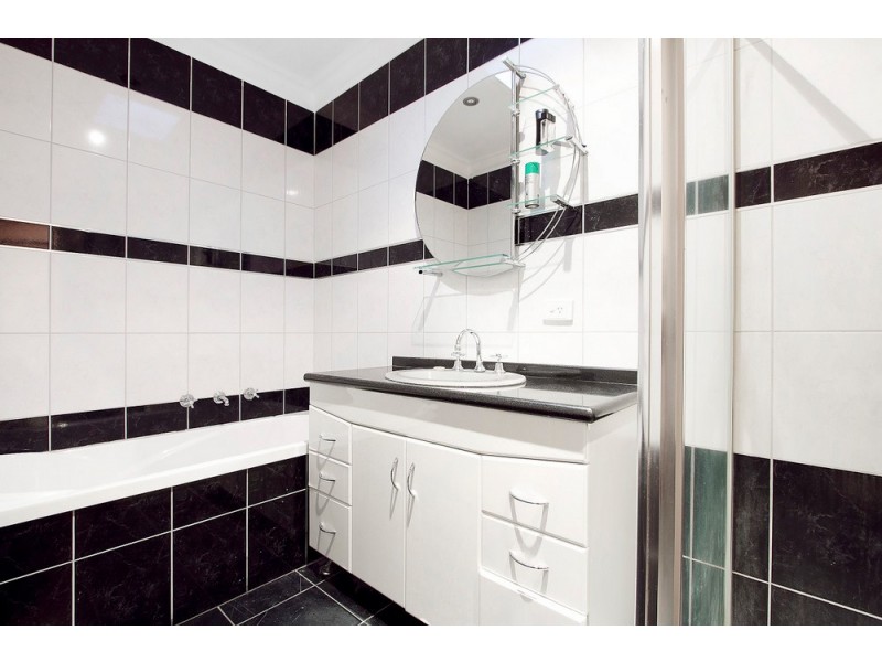112 Jesson Crescent, Dandenong VIC 3175