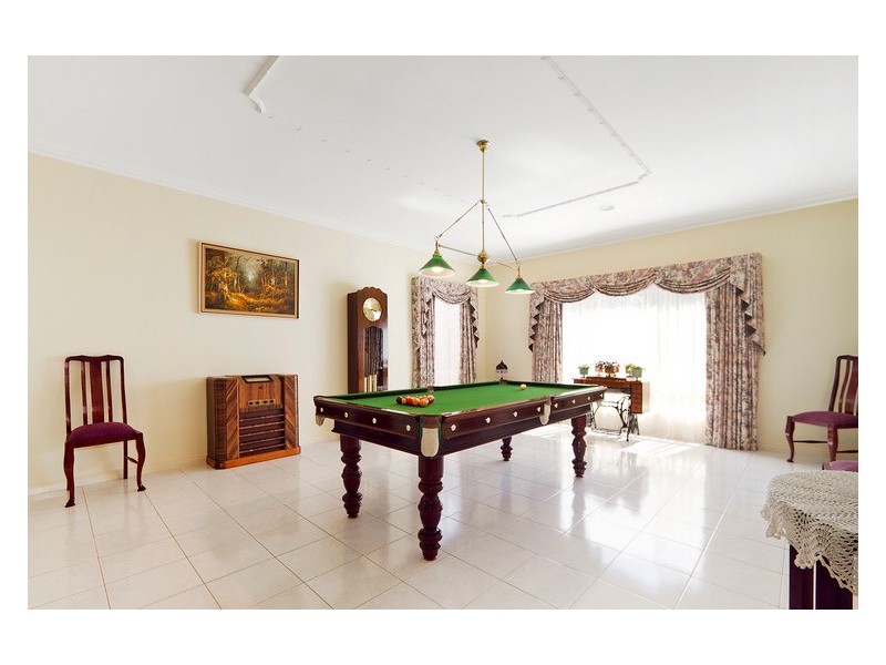 2 Moonbeam Close, Narre Warren South VIC 3805