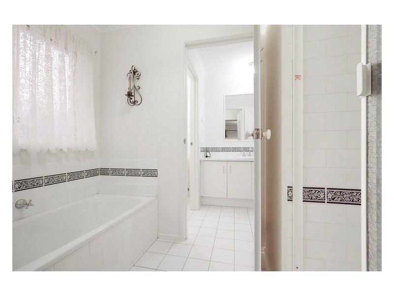 15 Jolimont Place, Narre Warren VIC 3805