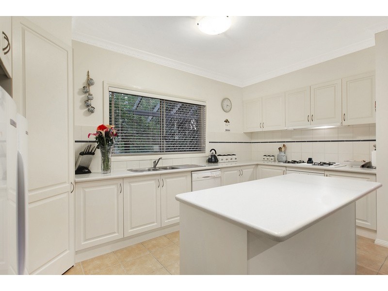 51 Viewgrand Drive, Berwick VIC 3806