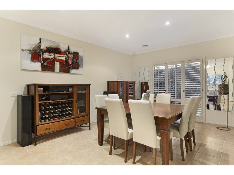 51 Viewgrand Drive, Berwick VIC 3806