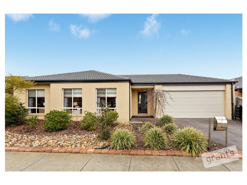 123 Viewgrand Drive, Berwick VIC 3806