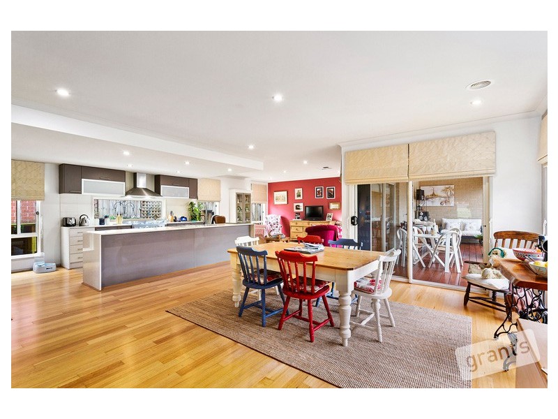 123 Viewgrand Drive, Berwick VIC 3806