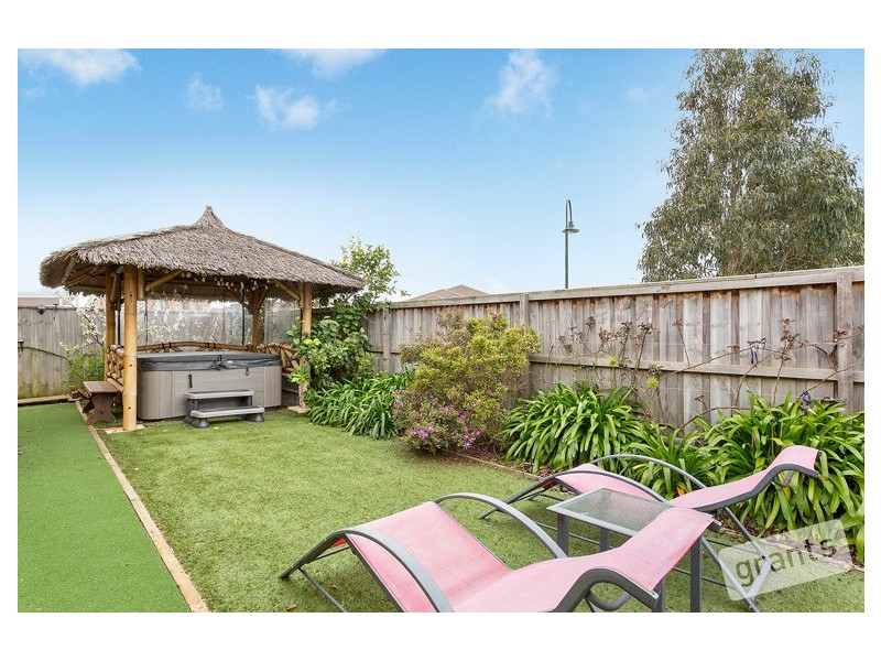 123 Viewgrand Drive, Berwick VIC 3806