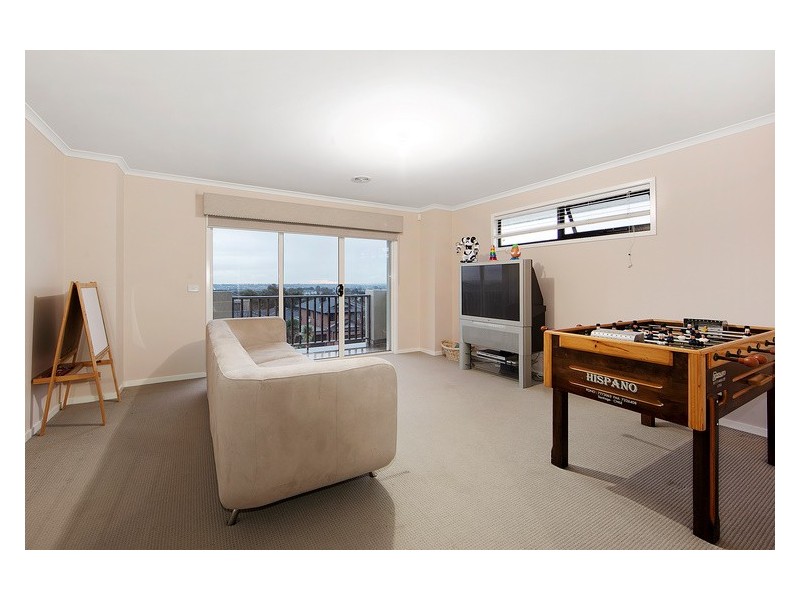 4 Jembecca Drive, Berwick VIC 3806