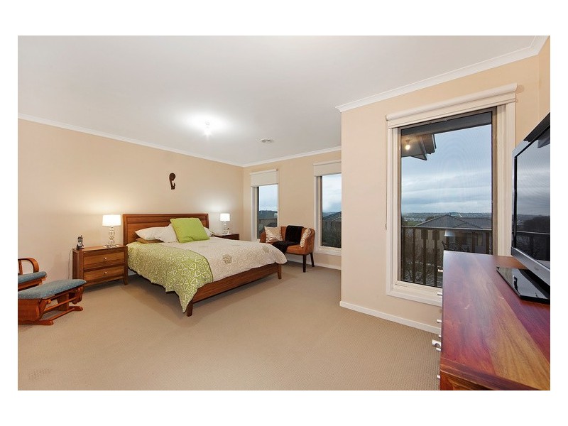 4 Jembecca Drive, Berwick VIC 3806