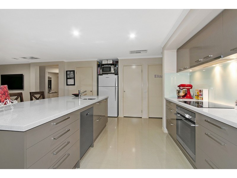 74 Chirnside Road, Berwick VIC 3806