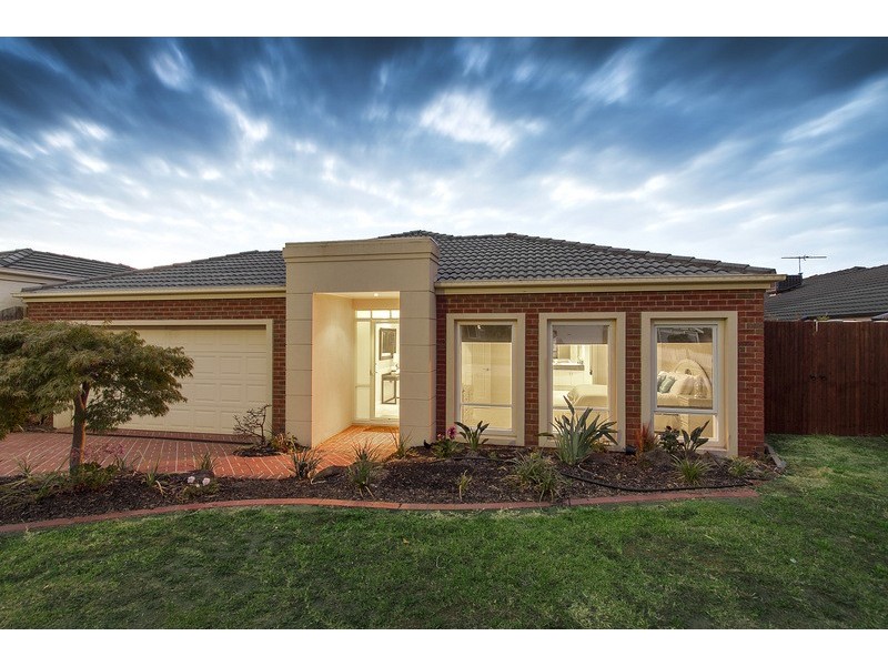 12 Sherman Court, Berwick VIC 3806