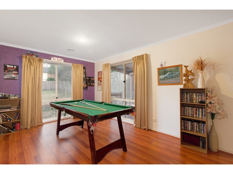 18 Emily Drive, Narre Warren VIC 3805