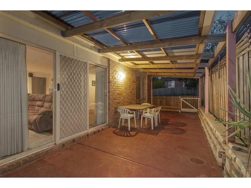 18 Emily Drive, Narre Warren VIC 3805