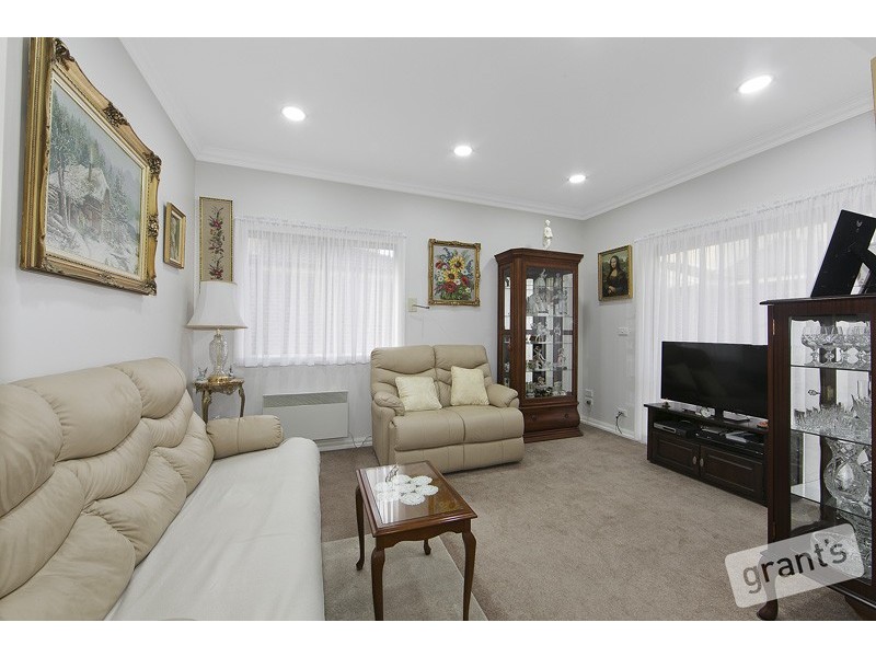 6/130 Kennington Park Drive, Endeavour Hills VIC 3802