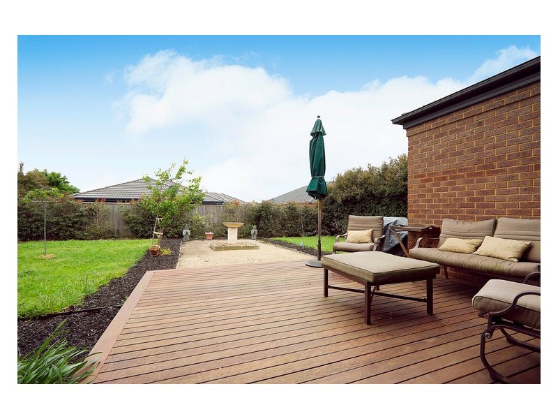 9 Alana Street, Berwick VIC 3806