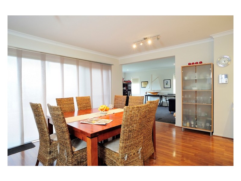 9 Alana Street, Berwick VIC 3806