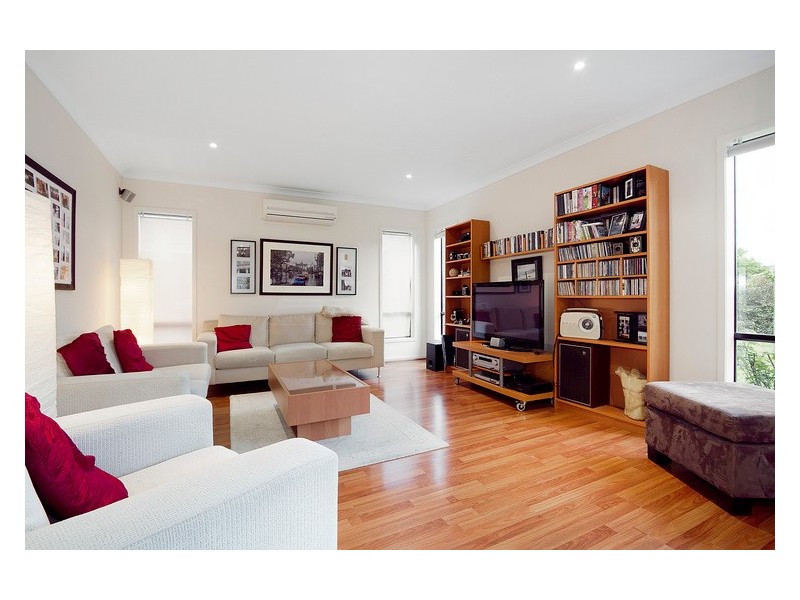 9 Alana Street, Berwick VIC 3806