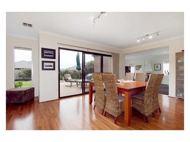 9 Alana Street, Berwick VIC 3806