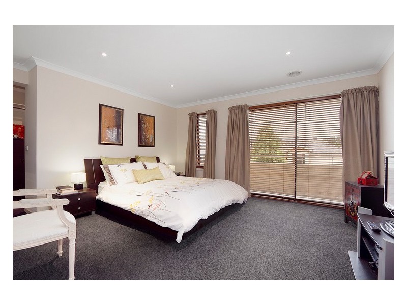 9 Alana Street, Berwick VIC 3806