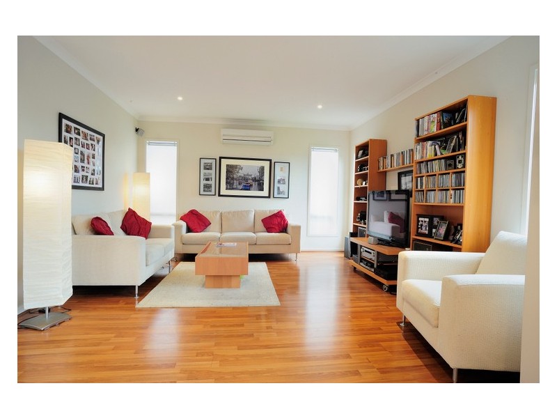 9 Alana Street, Berwick VIC 3806