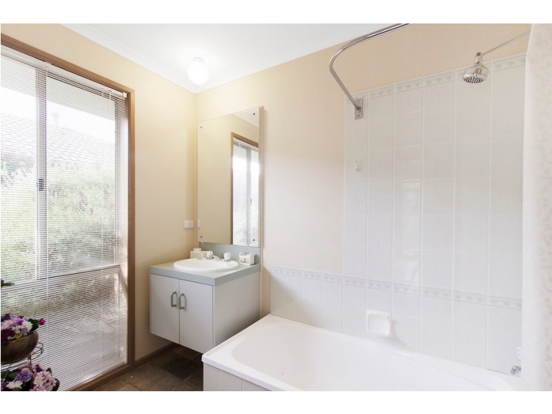 5 James Bathe Way, Narre Warren South VIC 3805