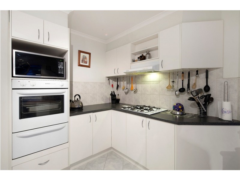 105 Amber Crescent, Narre Warren VIC 3805